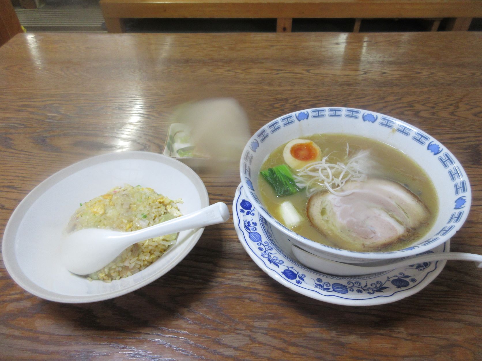 南牧村の炭ラーメン